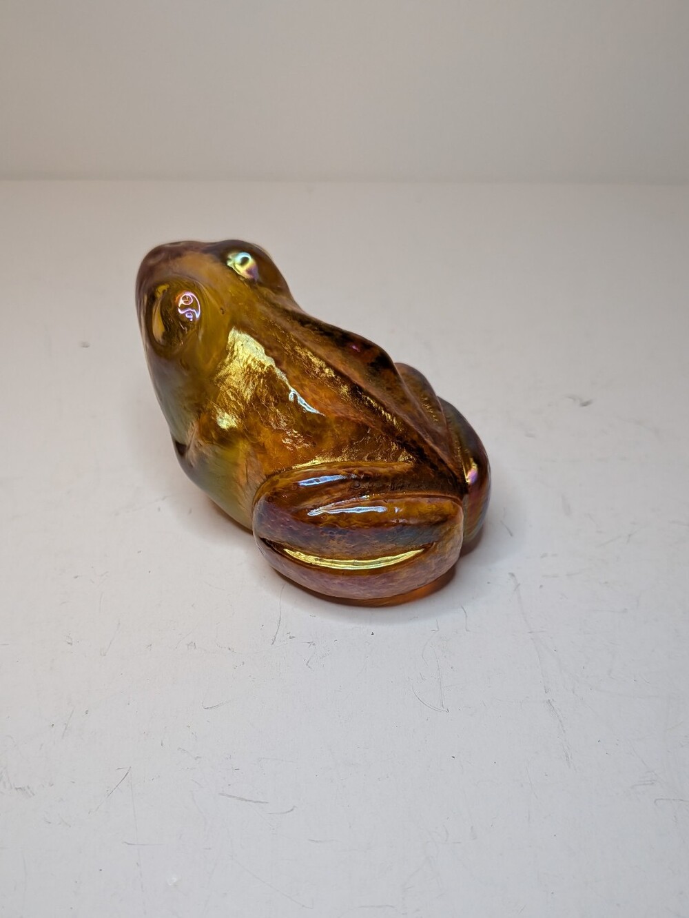Robert Held Art Glass Iridescent Yellow Gold Frog Paperweight Unmarked